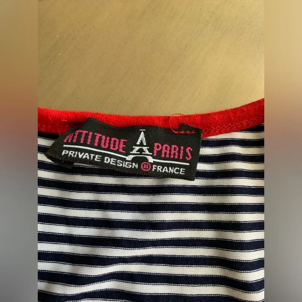 Attitude Paris bought france